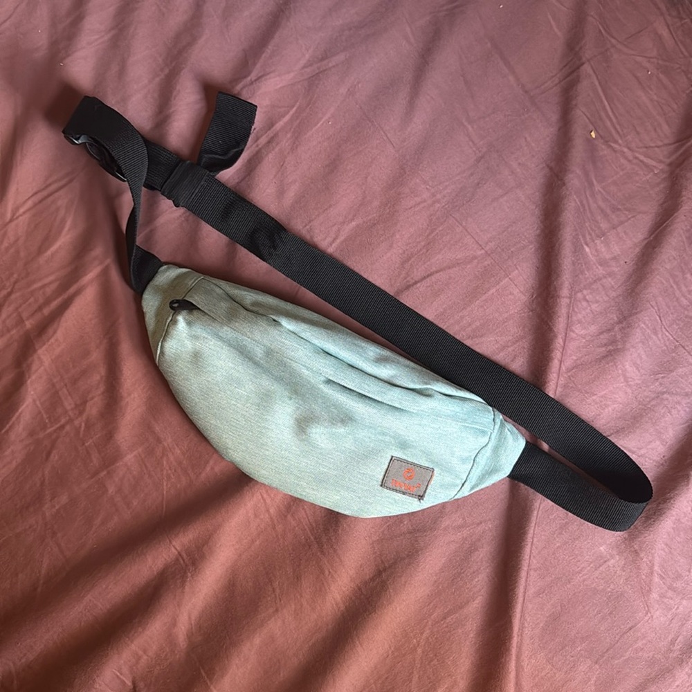 TINYAT Fanny Pack/ Crossbody Bag